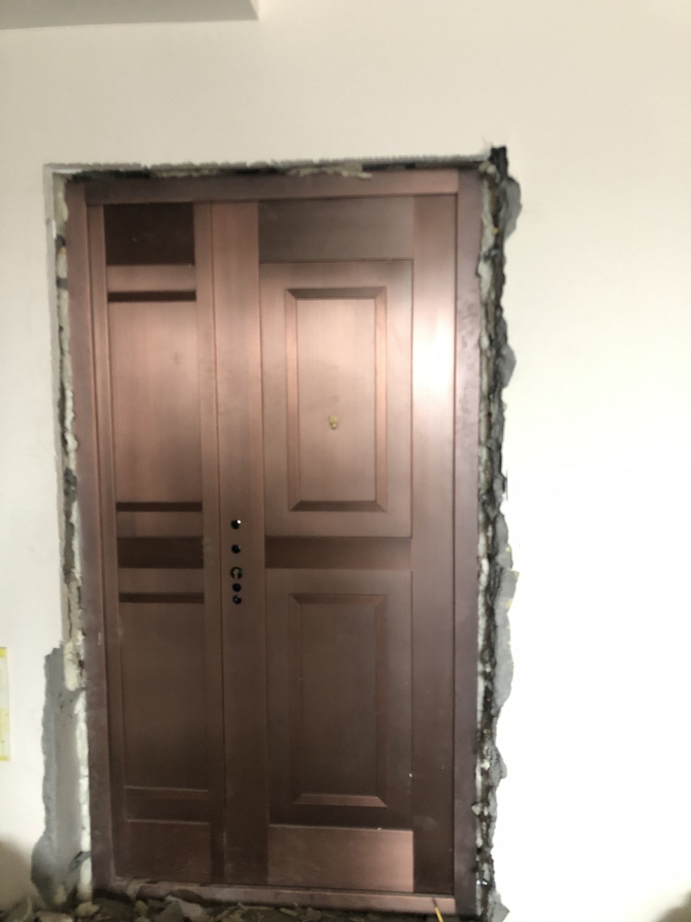 2020恒大集團(tuán)別墅銅門(mén)安裝現(xiàn)場(chǎng)