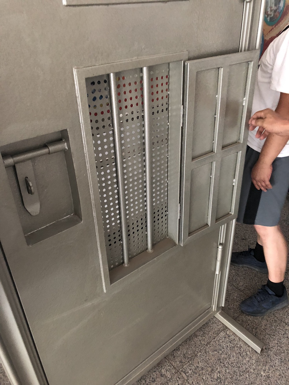 2020省二監(jiān)監(jiān)獄門(mén)樣品